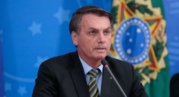 Bolsonaro diz que Brasil é um dos países que mais vacina